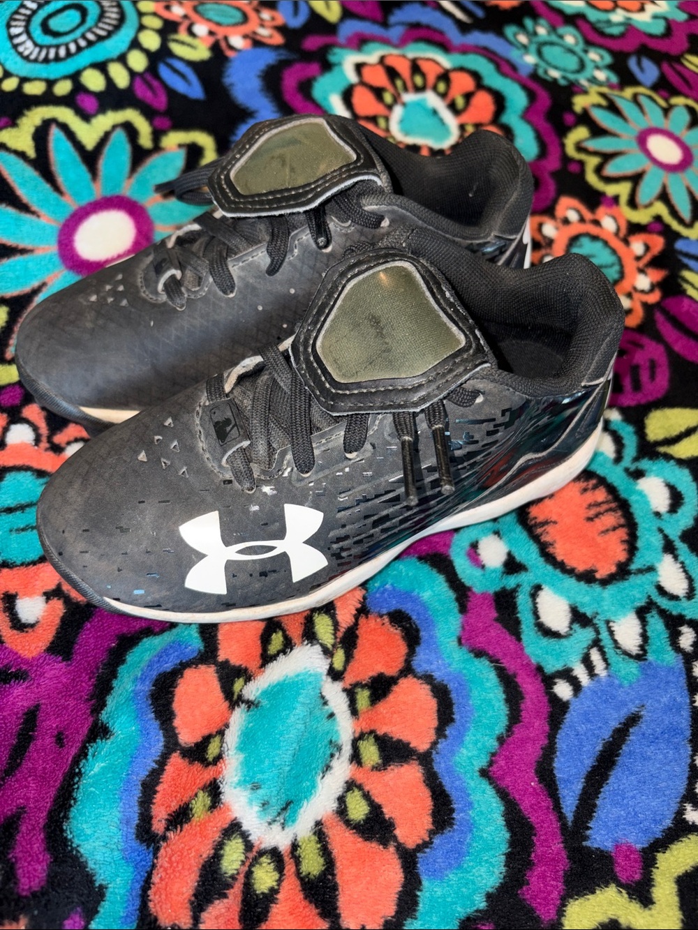 Under Armour Black and White Kids' Sneakers with Hook Strap